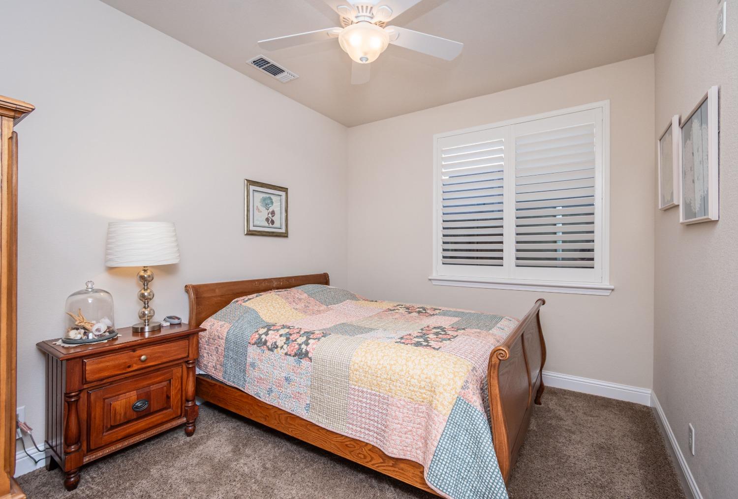 Detail Gallery Image 21 of 55 For 2258 Birmington Dr, Yuba City,  CA 95991 - 4 Beds | 2/1 Baths