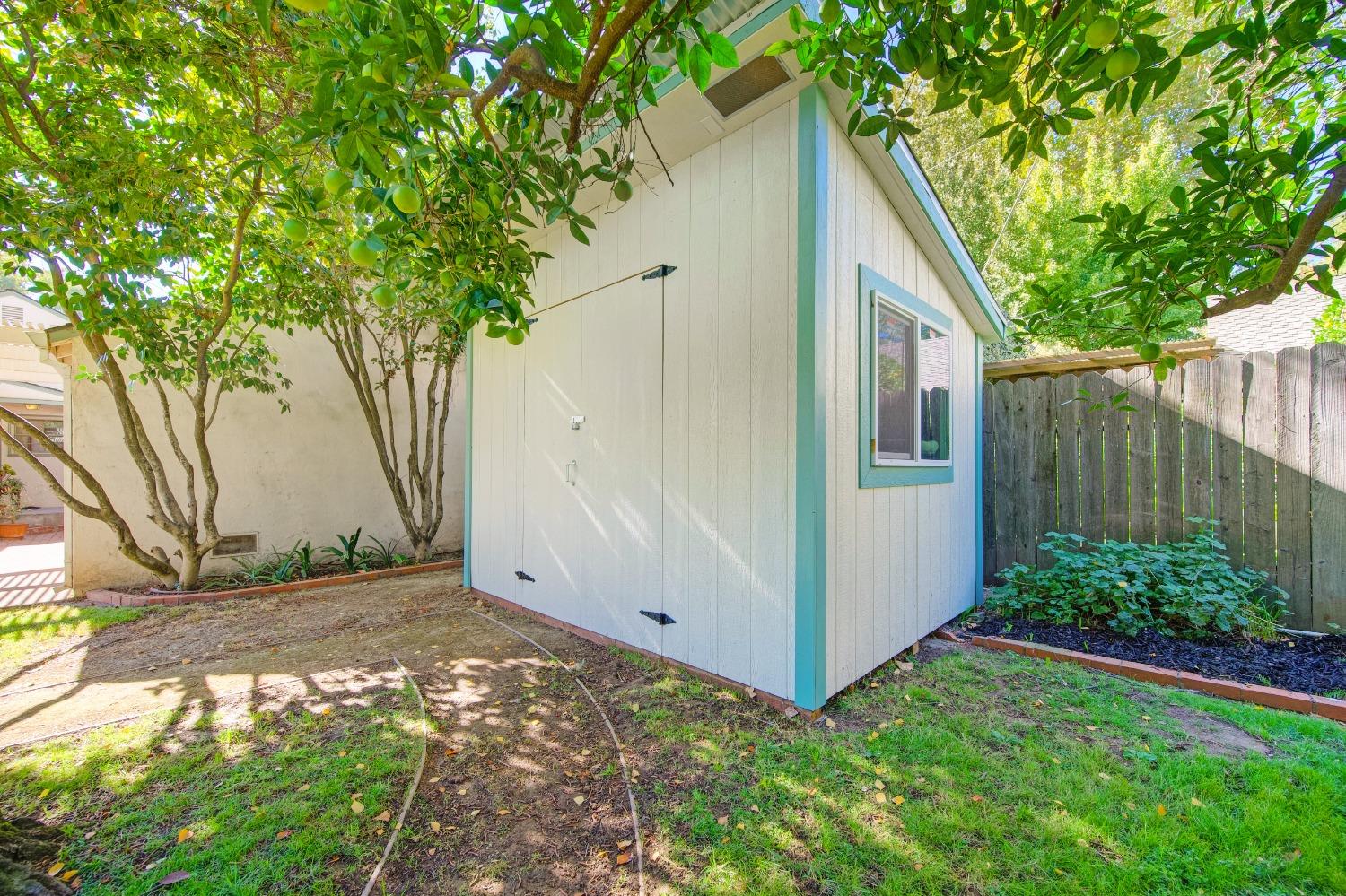 Detail Gallery Image 41 of 53 For 1553 Markham Way, Sacramento,  CA 95818 - 3 Beds | 2 Baths