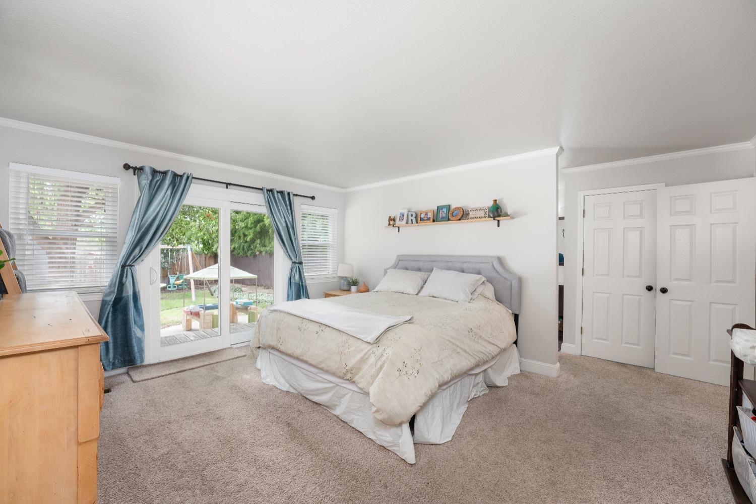 Detail Gallery Image 21 of 44 For 8488 Oakwind Ct, Orangevale,  CA 95662 - 4 Beds | 2/1 Baths