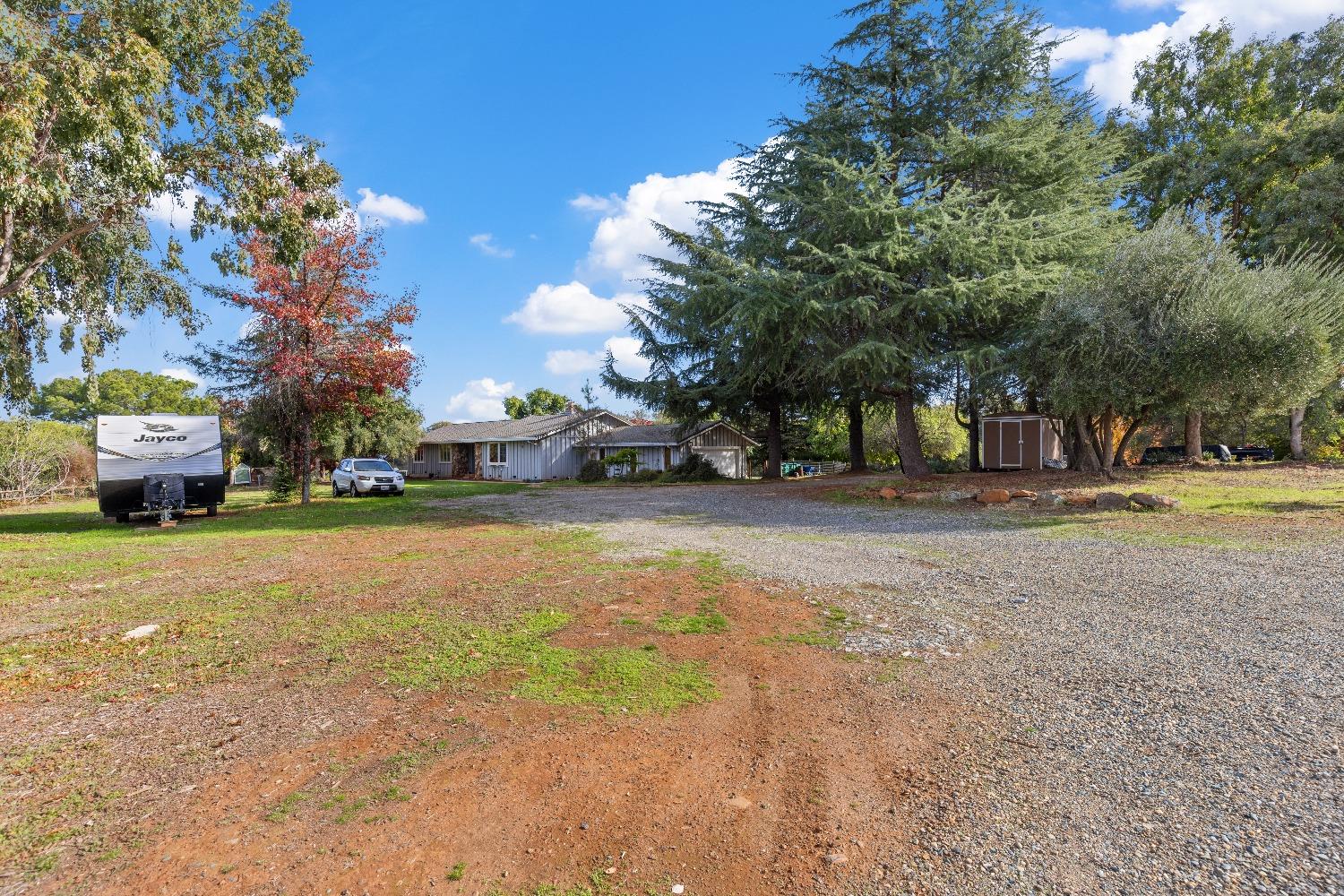 Detail Gallery Image 33 of 43 For 3141 Verde Valle Ln, El Dorado Hills,  CA 95762 - 4 Beds | 2/1 Baths