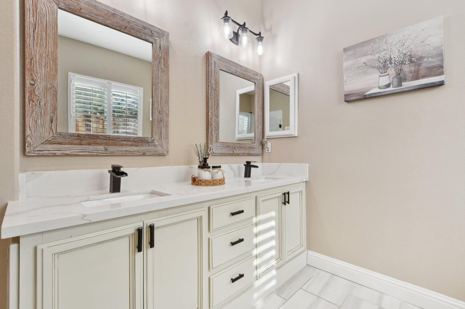 Detail Gallery Image 22 of 50 For 9408 Riversbend Ct, Elk Grove,  CA 95624 - 4 Beds | 3/1 Baths