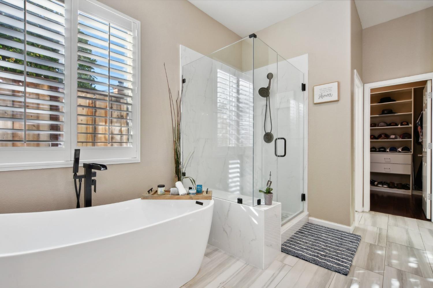 Detail Gallery Image 23 of 50 For 9408 Riversbend Ct, Elk Grove,  CA 95624 - 4 Beds | 3/1 Baths