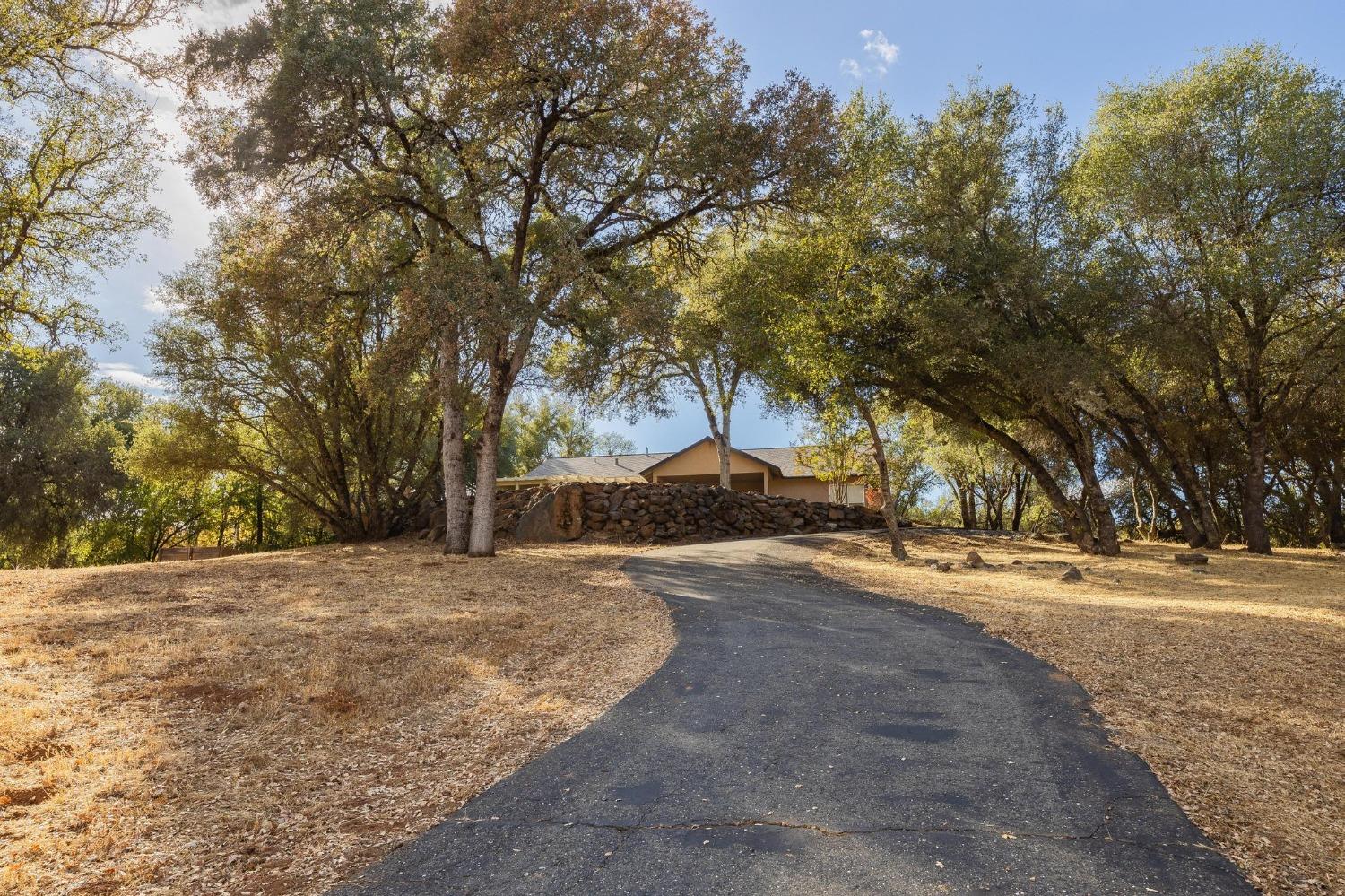 Detail Gallery Image 42 of 49 For 5085 Deerwood Dr, Shingle Springs,  CA 95682 - 4 Beds | 2/1 Baths