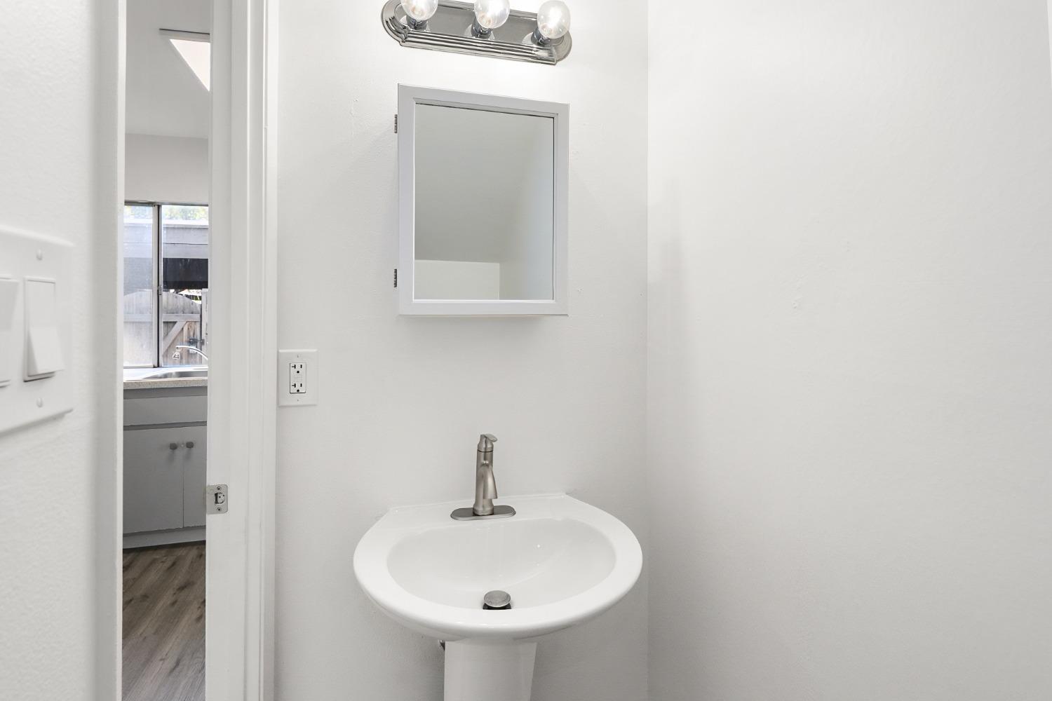 Detail Gallery Image 29 of 36 For 8832 La Riviera Dr #B,  Sacramento,  CA 95826 - 2 Beds | 1/1 Baths