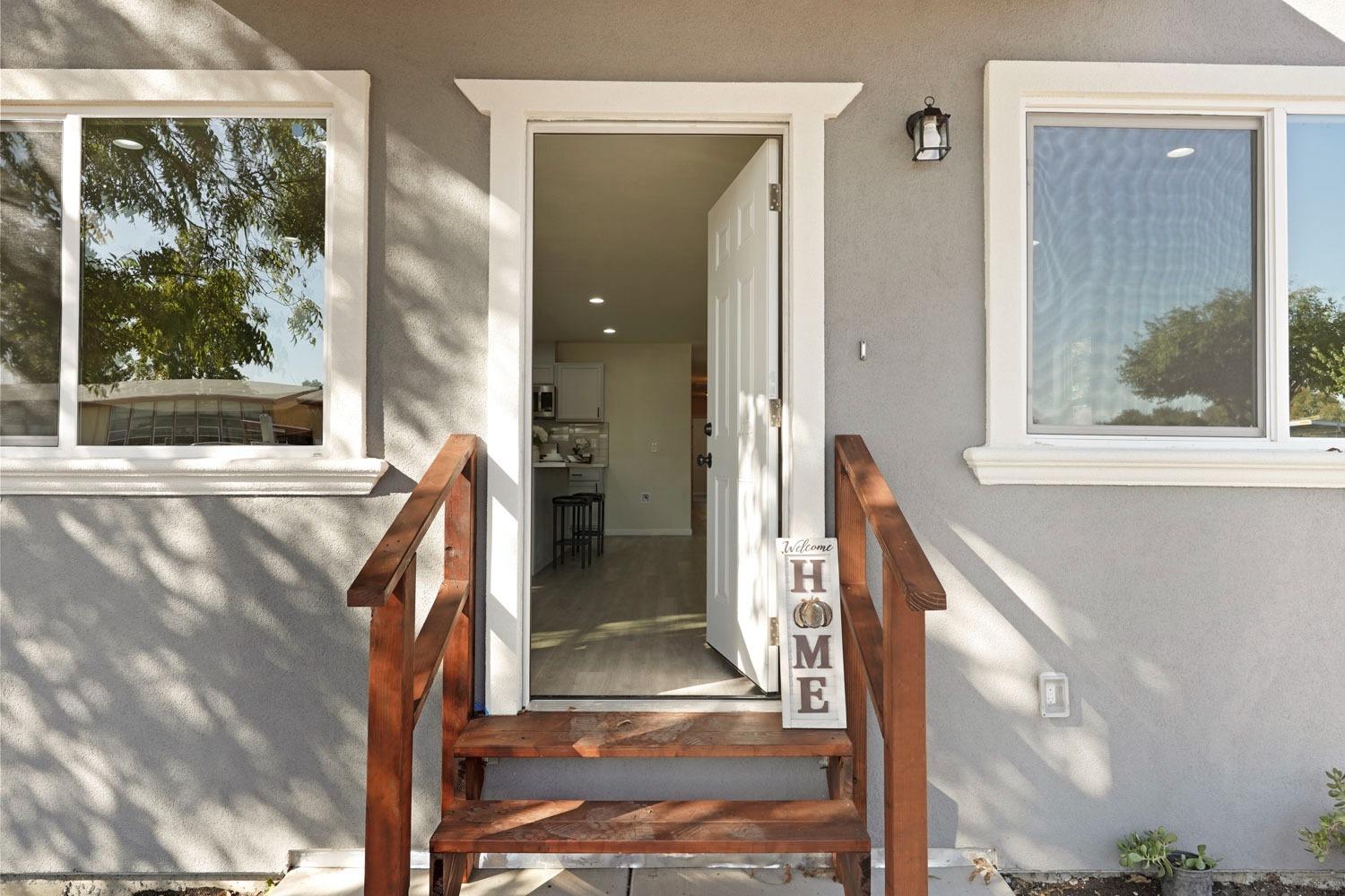 Detail Gallery Image 11 of 41 For 2703 E Poplar St, Stockton,  CA 95205 - 3 Beds | 2 Baths