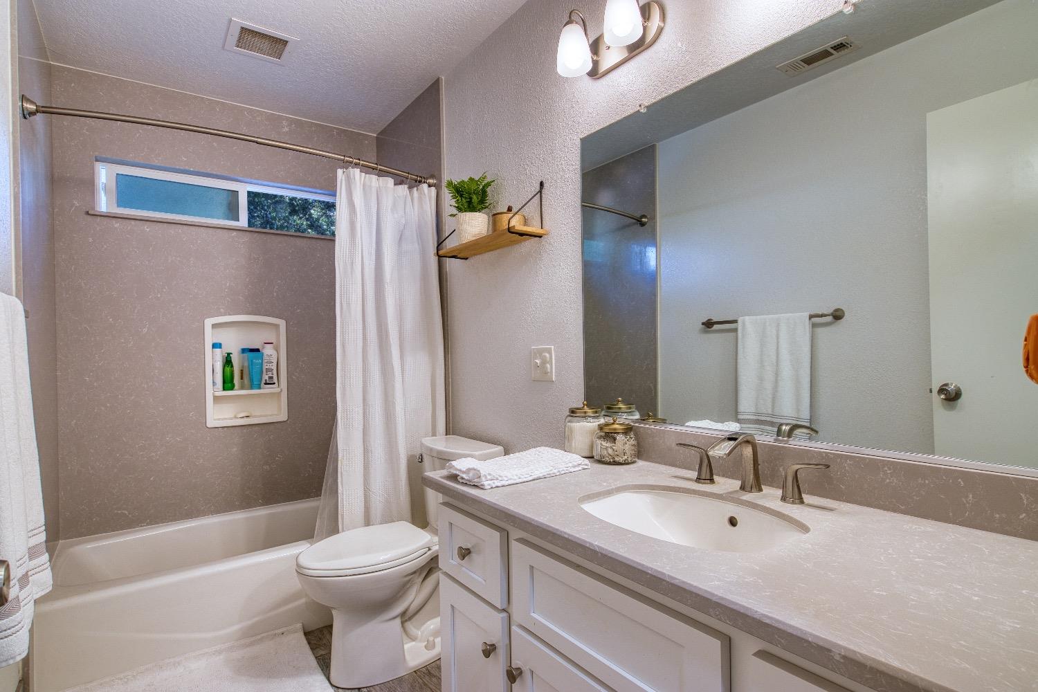 Detail Gallery Image 15 of 31 For 3420 Saginaw Ct, Modesto,  CA 95355 - 3 Beds | 2 Baths