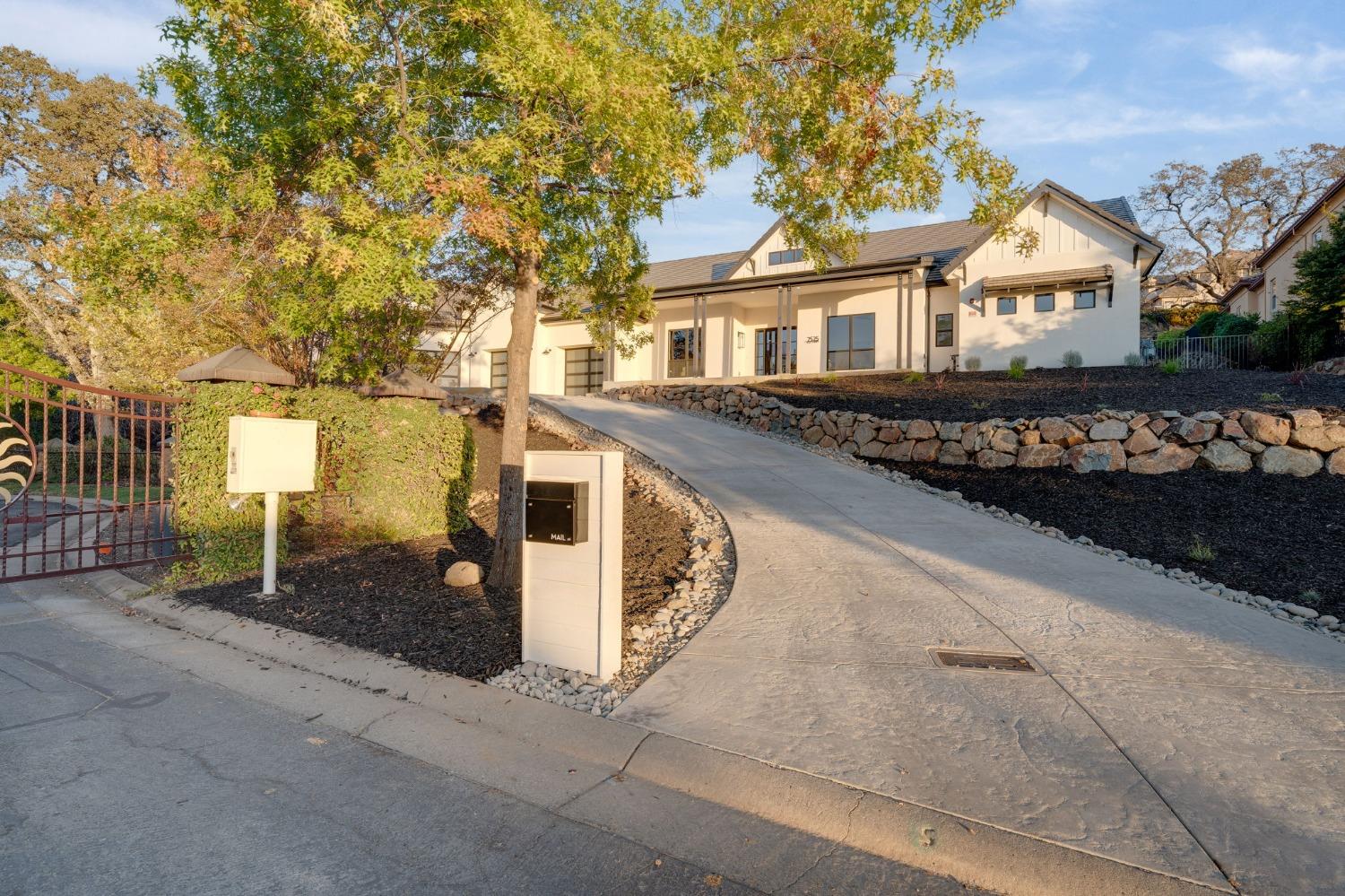 Detail Gallery Image 4 of 96 For 2525 via Fiori, El Dorado Hills,  CA 95762 - 4 Beds | 3/1 Baths