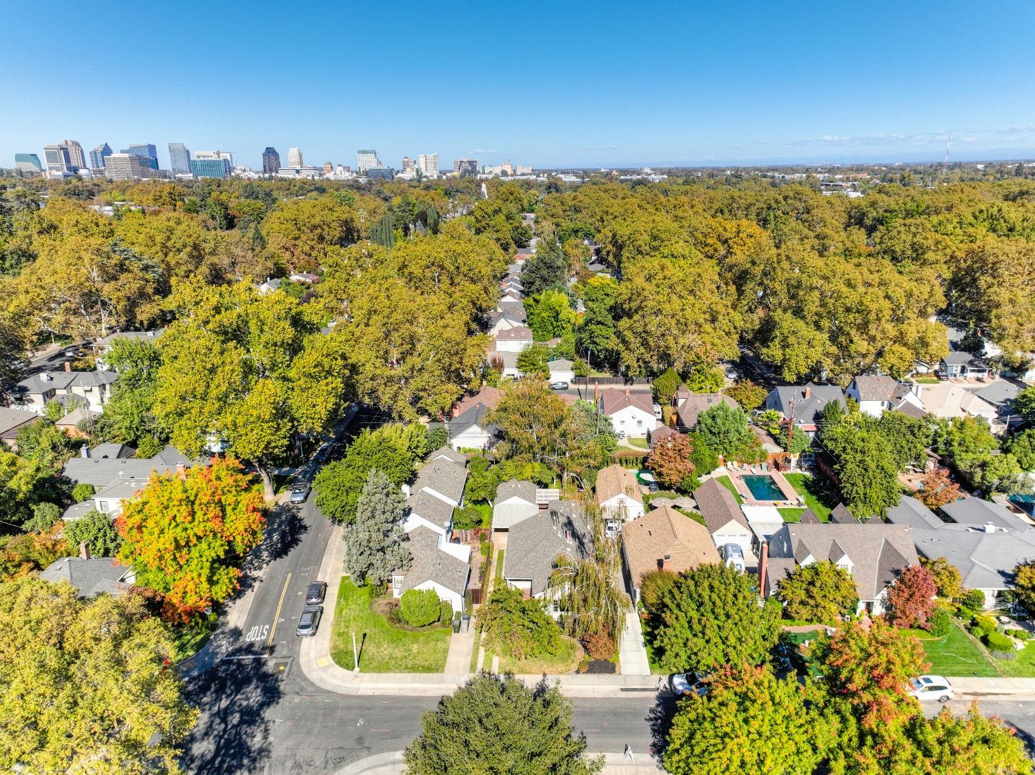 Detail Gallery Image 49 of 53 For 1553 Markham Way, Sacramento,  CA 95818 - 3 Beds | 2 Baths