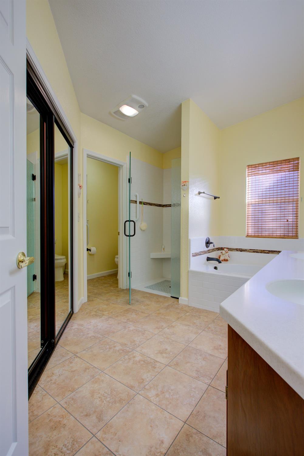 Detail Gallery Image 15 of 26 For 142 Benjamin Way, Turlock,  CA 95380 - 4 Beds | 2 Baths