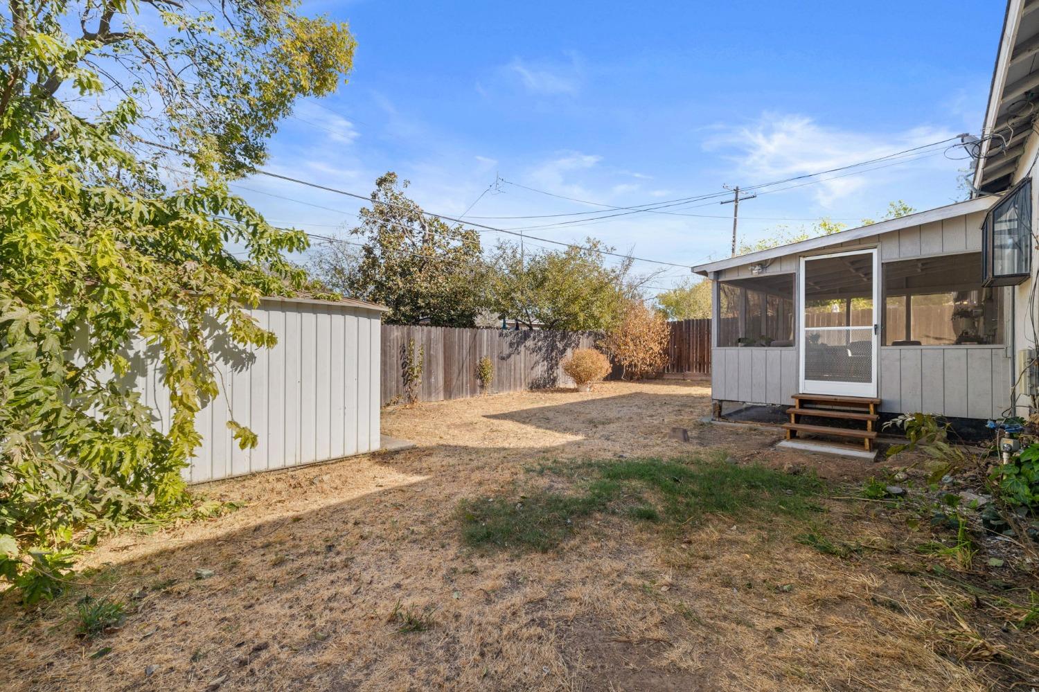 Detail Gallery Image 34 of 39 For 2149 Meadowlark Ln, Sacramento,  CA 95821 - 3 Beds | 1 Baths