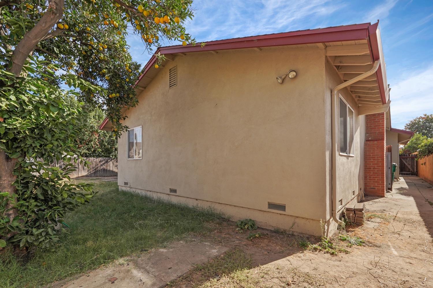 Detail Gallery Image 39 of 45 For 1811 Mariposa Way, Lodi,  CA 95242 - 3 Beds | 2 Baths