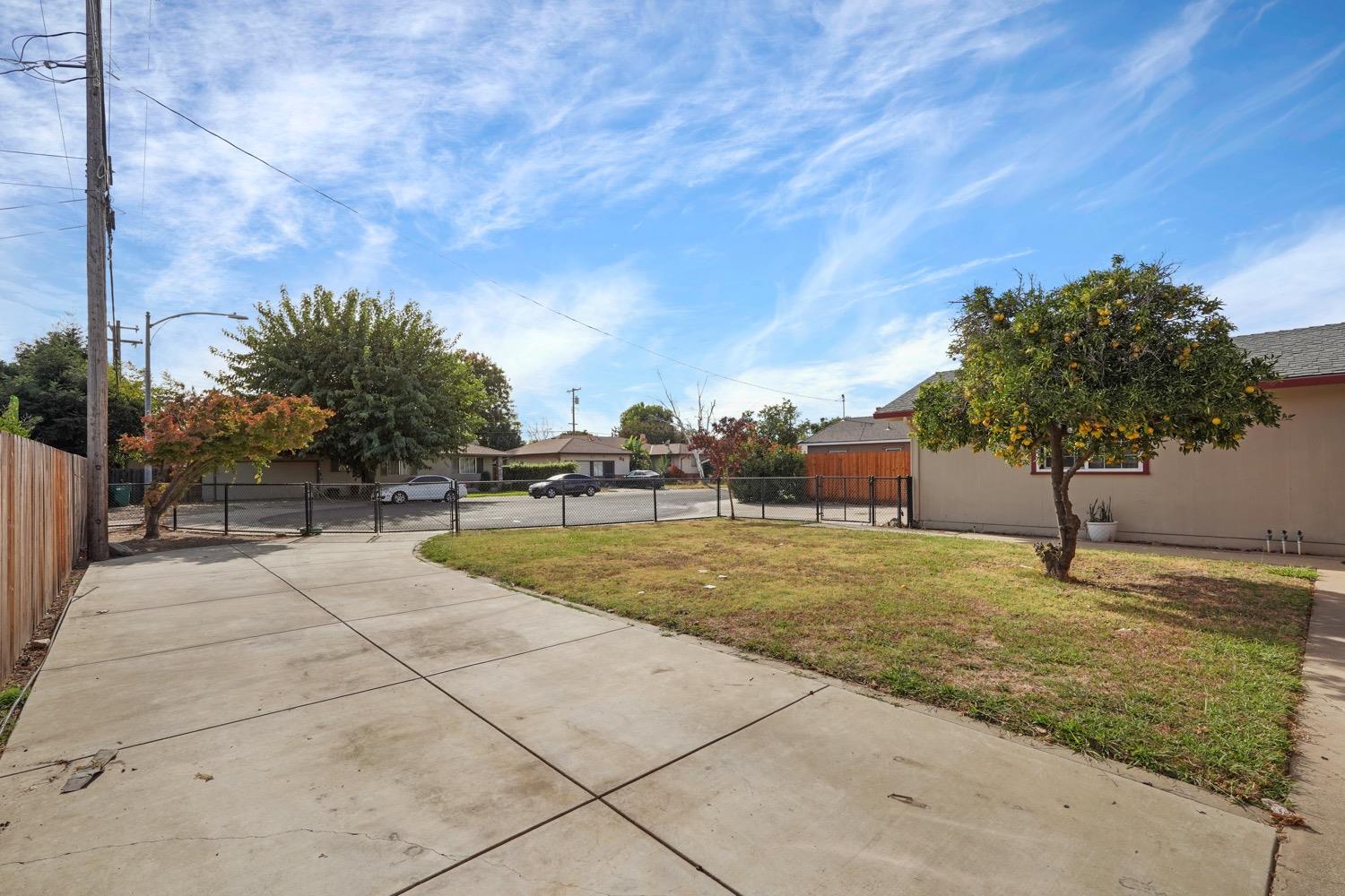 Detail Gallery Image 43 of 45 For 1811 Mariposa Way, Lodi,  CA 95242 - 3 Beds | 2 Baths