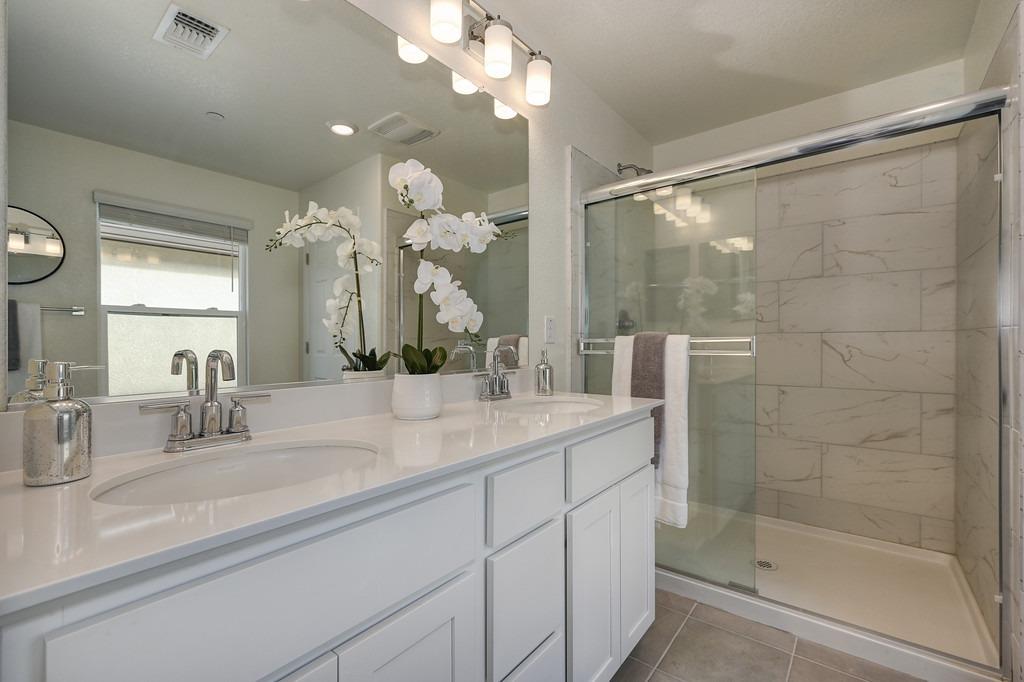 Detail Gallery Image 27 of 43 For 10451 Angsley Dr, Elk Grove,  CA 95757 - 3 Beds | 2/1 Baths