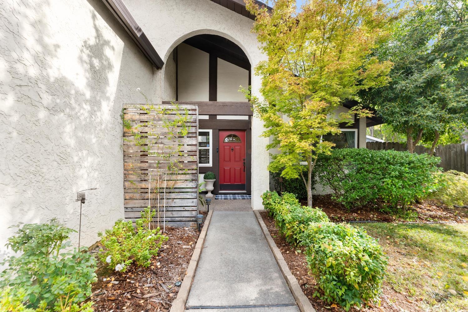 Detail Gallery Image 5 of 50 For 6608 Cavalry Ct, Orangevale,  CA 95662 - 3 Beds | 2 Baths