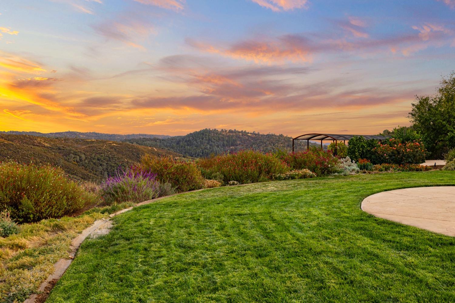 Detail Gallery Image 48 of 90 For 6275 Chablis Dr, Shingle Springs,  CA 95682 - 5 Beds | 4/1 Baths