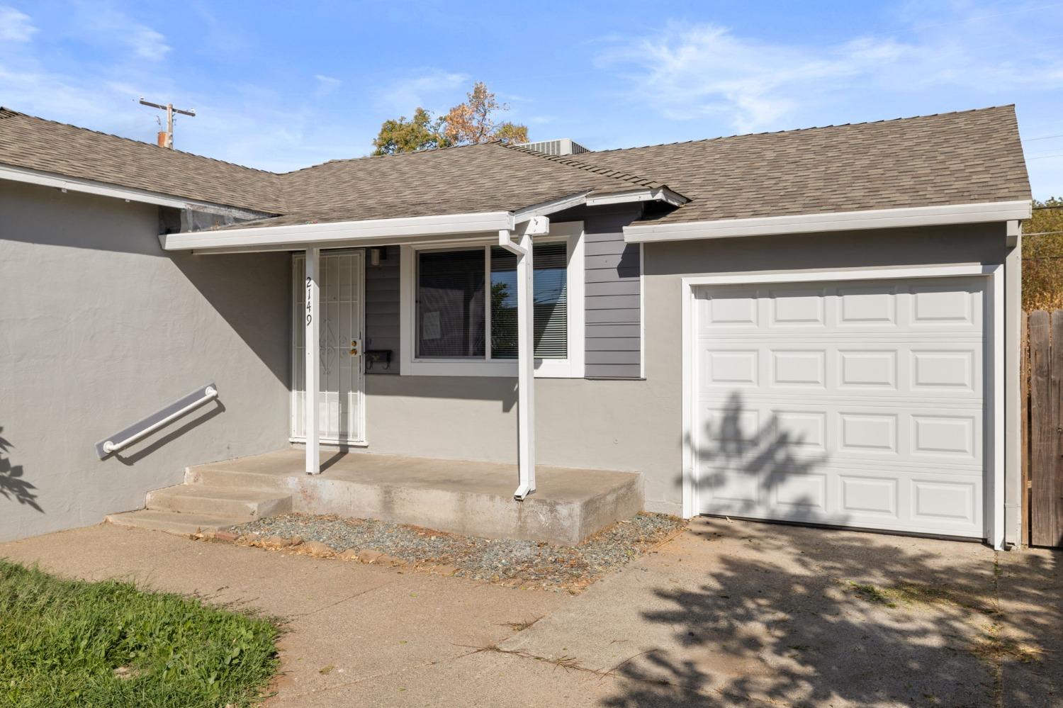 Detail Gallery Image 5 of 39 For 2149 Meadowlark Ln, Sacramento,  CA 95821 - 3 Beds | 1 Baths