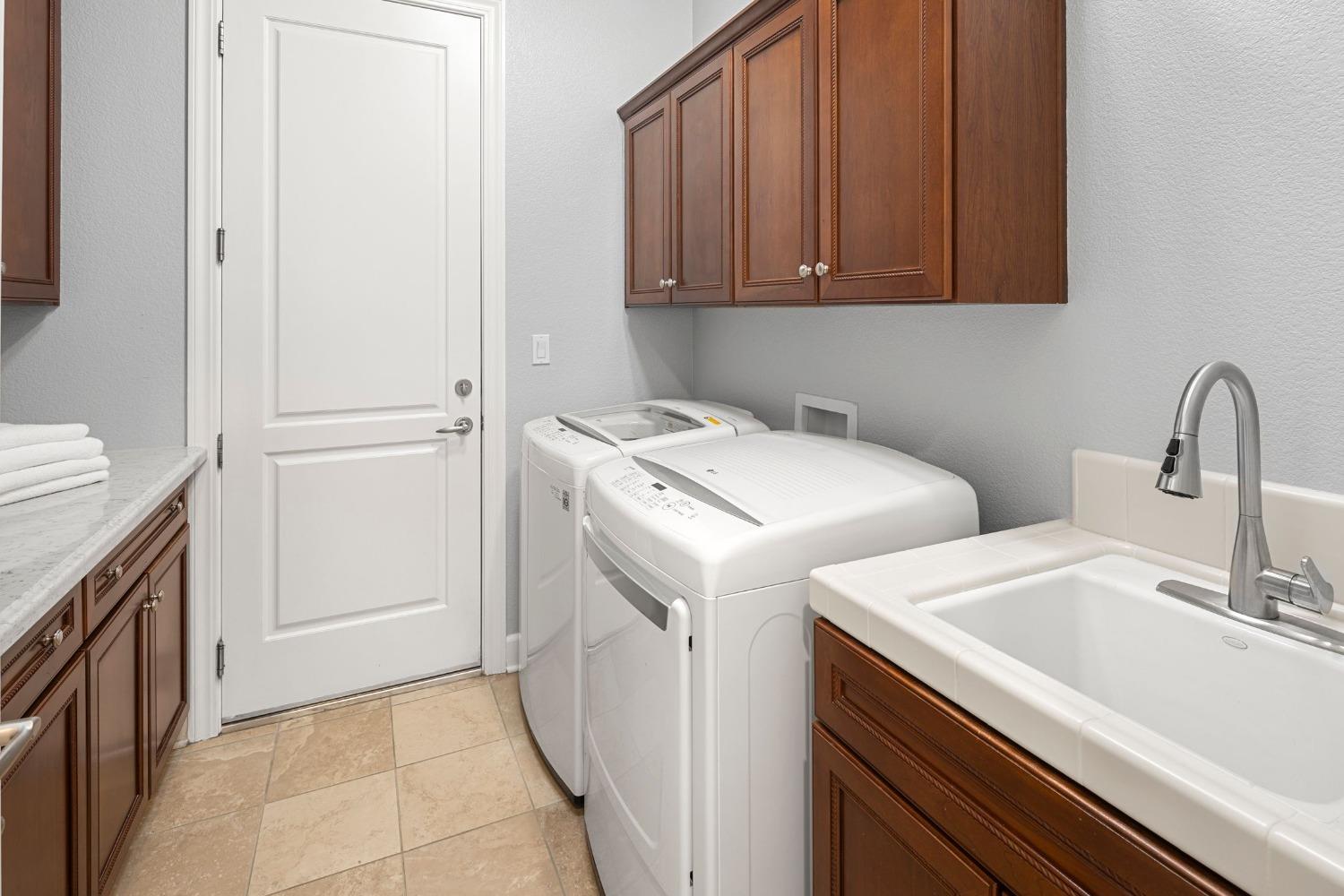 Detail Gallery Image 31 of 48 For 2468 Sutter View Ln, Lincoln,  CA 95648 - 2 Beds | 2/1 Baths