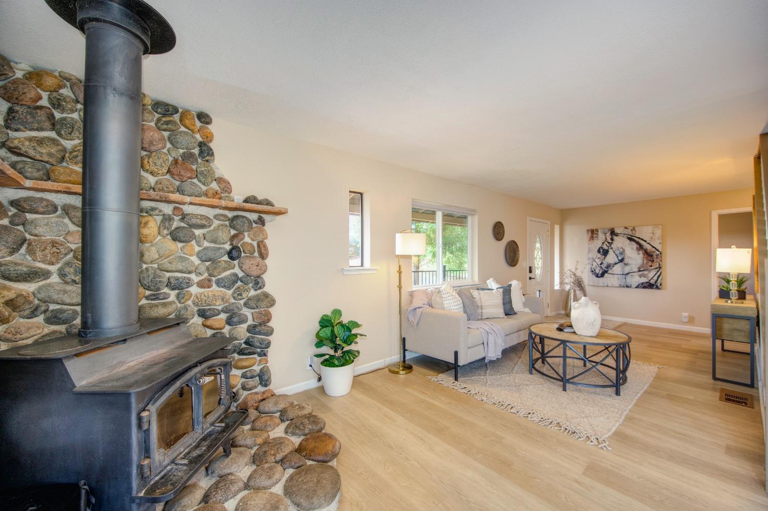 Detail Gallery Image 11 of 62 For 6765 Monitor Rd, El Dorado,  CA 95623 - 3 Beds | 2 Baths