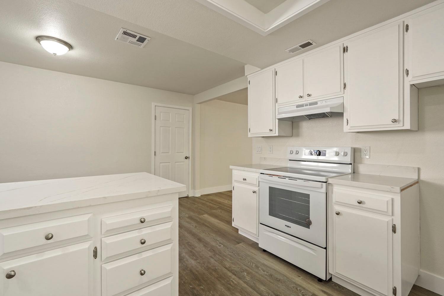 Detail Gallery Image 15 of 45 For 1006 Autumn Ct, Stockton,  CA 95210 - 2 Beds | 2 Baths