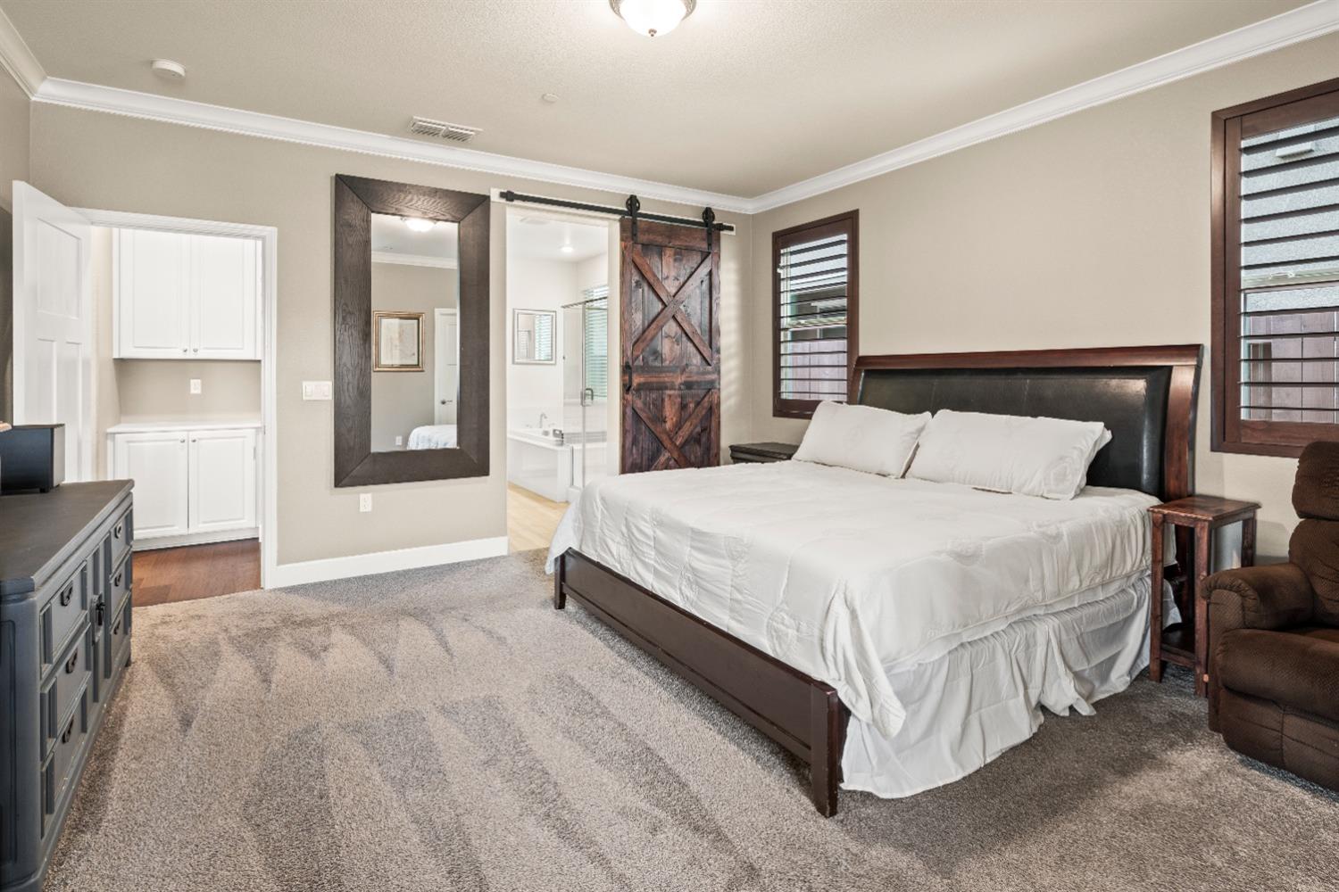 Detail Gallery Image 23 of 60 For 9369 Emory Ct, Sacramento,  CA 95829 - 5 Beds | 3/1 Baths