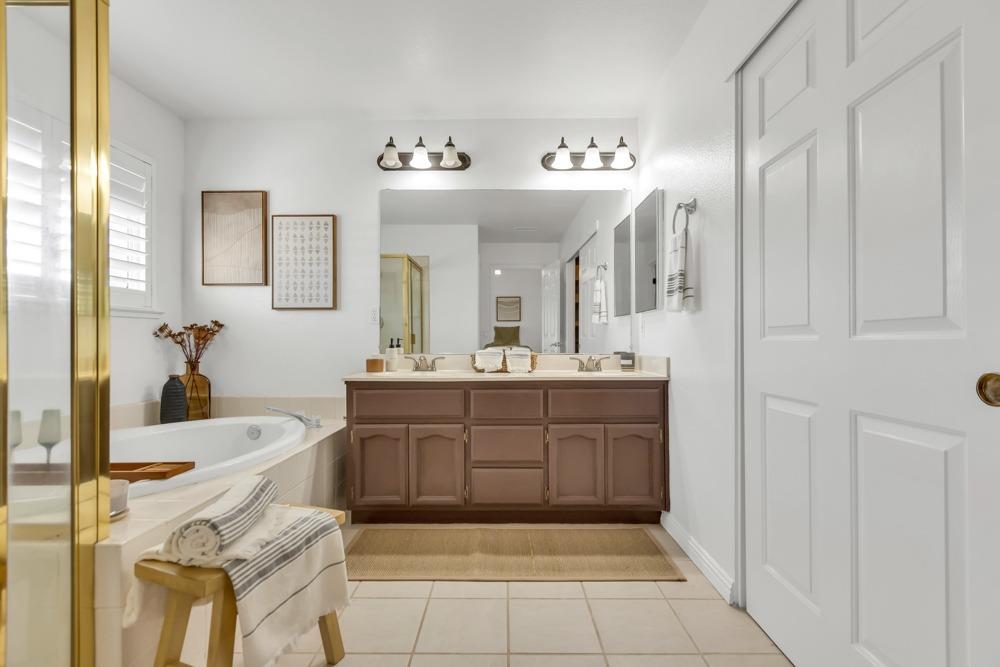 Detail Gallery Image 32 of 54 For 9251 Summer Tea Way, Elk Grove,  CA 95624 - 4 Beds | 2/1 Baths