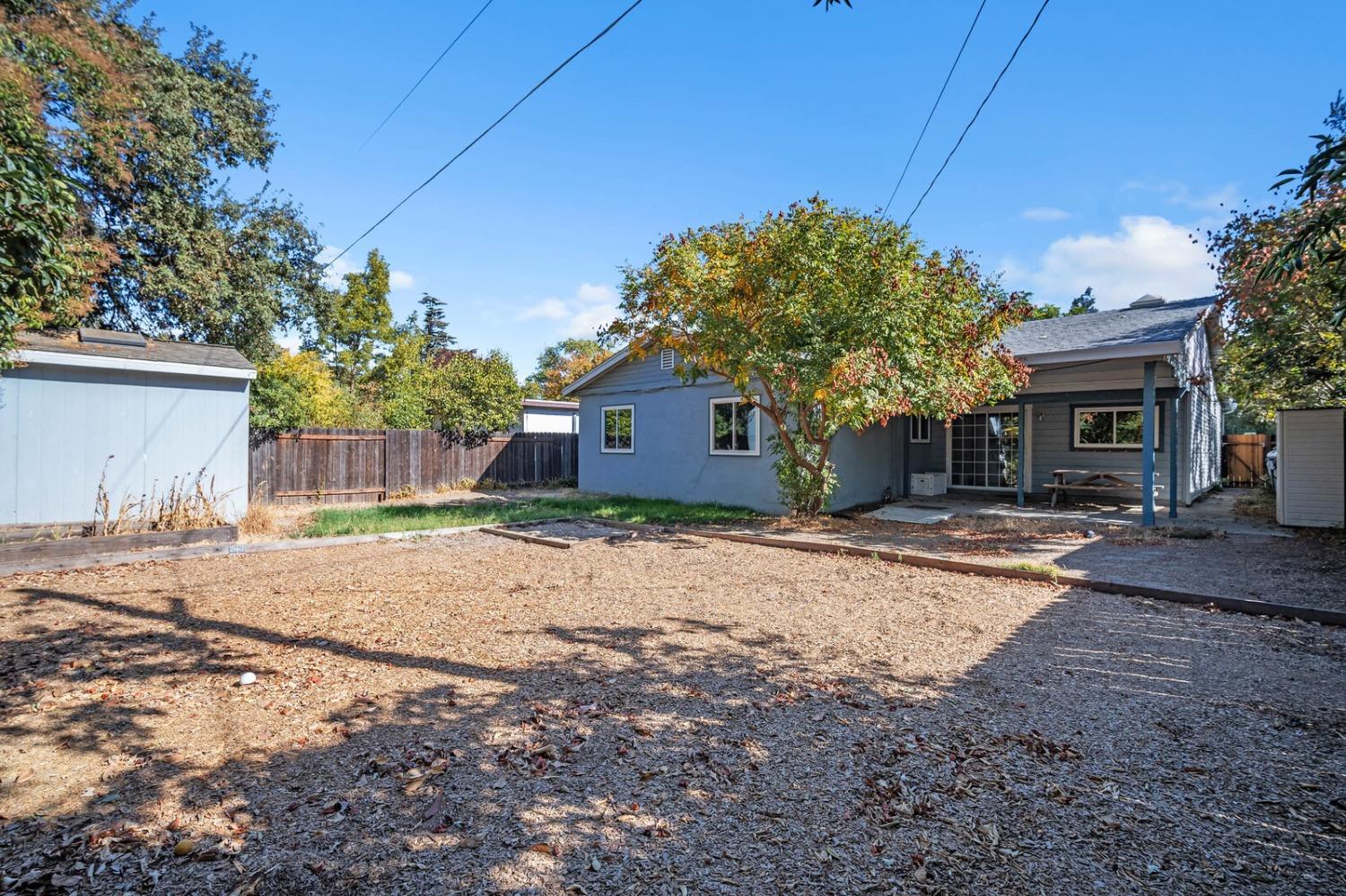 Detail Gallery Image 30 of 31 For 1109 Chestnut Ln, Davis,  CA 95616 - 4 Beds | 2/1 Baths