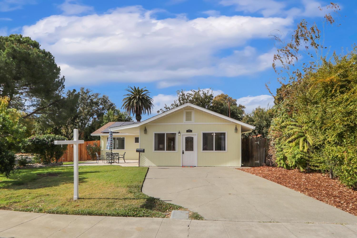 Detail Gallery Image 2 of 62 For 903 Snyder Dr, Davis,  CA 95616 - 4 Beds | 2 Baths