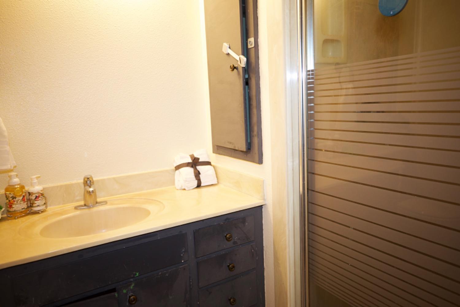 Detail Gallery Image 74 of 96 For 3320 Royalton Ave, Modesto,  CA 95350 - 4 Beds | 2/1 Baths