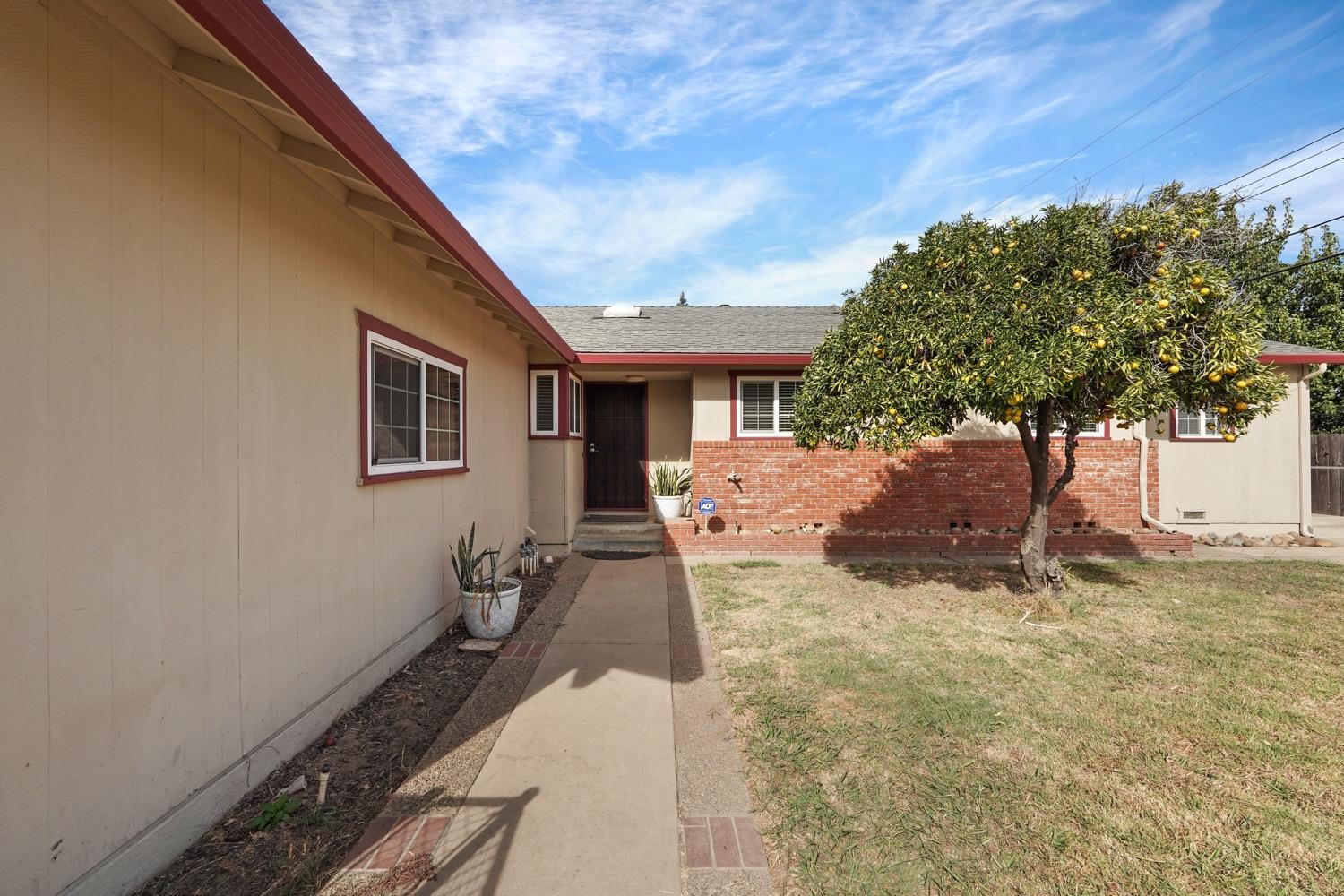 Detail Gallery Image 41 of 45 For 1811 Mariposa Way, Lodi,  CA 95242 - 3 Beds | 2 Baths