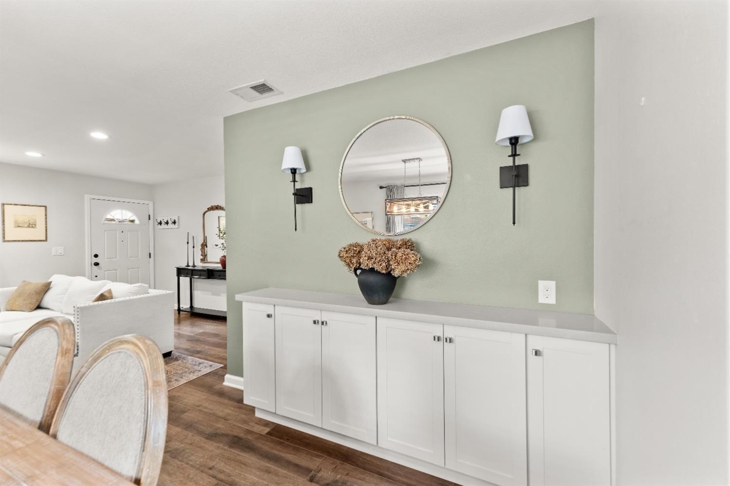 Detail Gallery Image 13 of 50 For 6608 Cavalry Ct, Orangevale,  CA 95662 - 3 Beds | 2 Baths