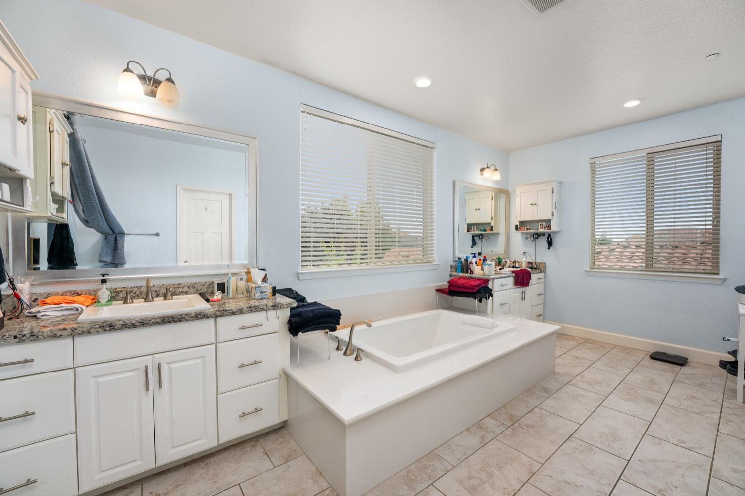 Detail Gallery Image 39 of 48 For 108 Bogart Ct, Roseville,  CA 95747 - 5 Beds | 4/1 Baths