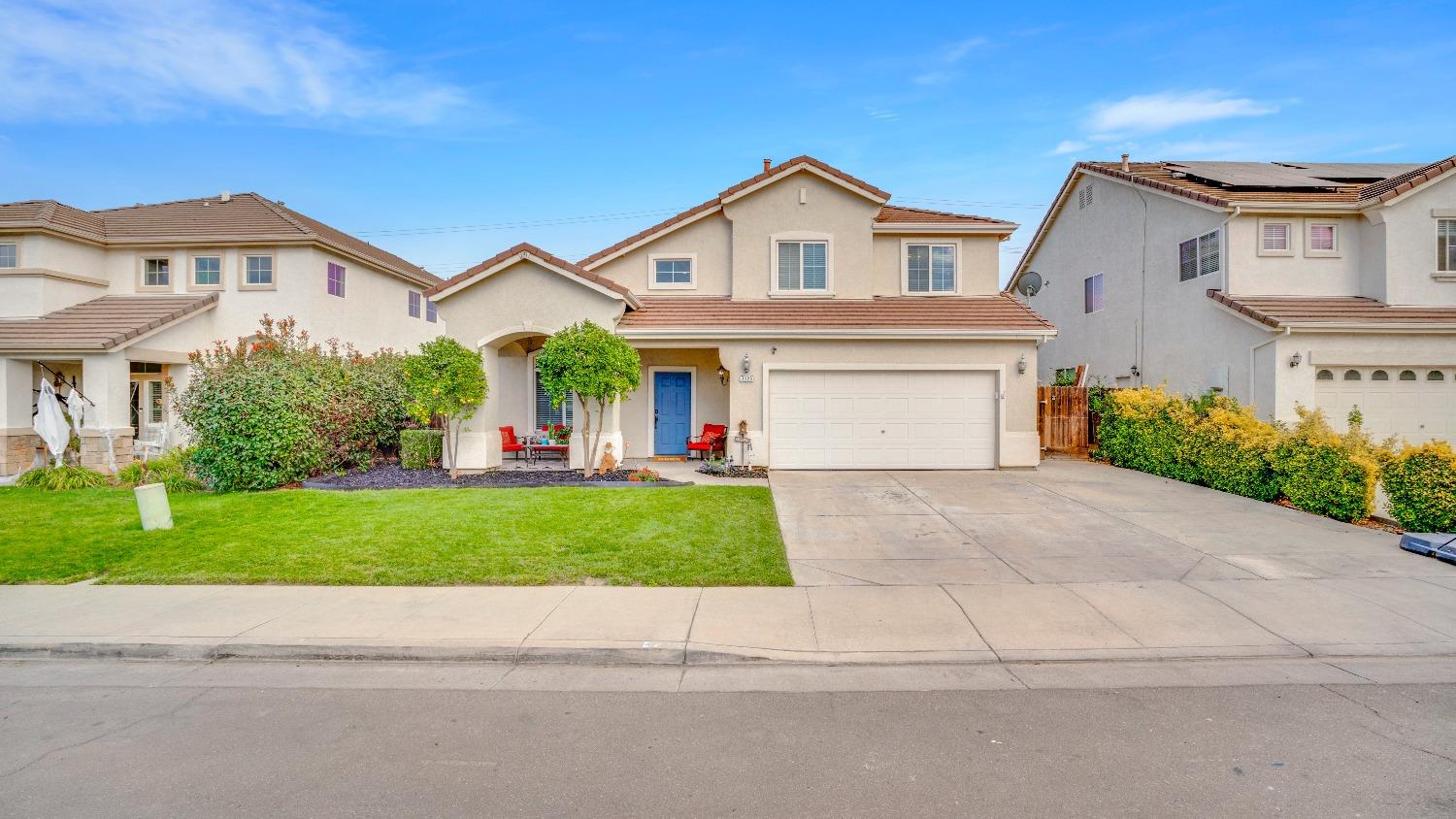 Detail Gallery Image 2 of 39 For 4220 Crepe Myrtle Ln, Tracy,  CA 95377 - 4 Beds | 2/1 Baths