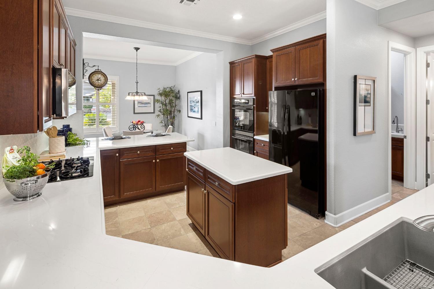 Detail Gallery Image 12 of 48 For 2468 Sutter View Ln, Lincoln,  CA 95648 - 2 Beds | 2/1 Baths