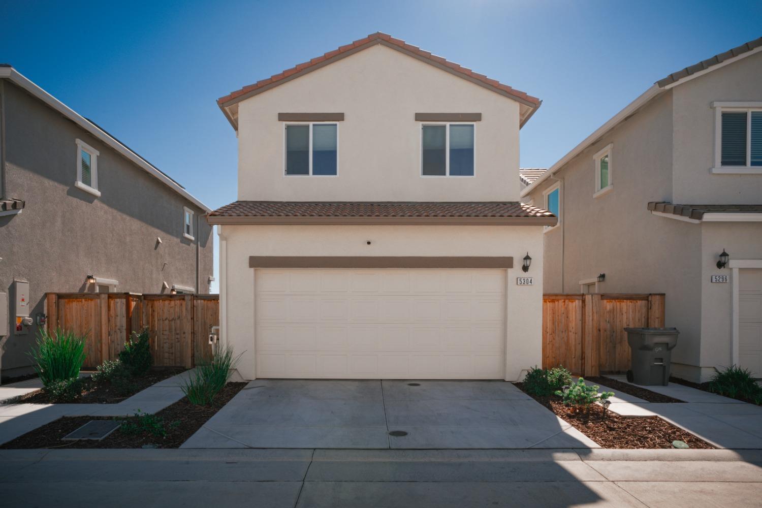 Detail Gallery Image 13 of 14 For 5304 Molino Cir, Roseville,  CA 95747 - 3 Beds | 2 Baths