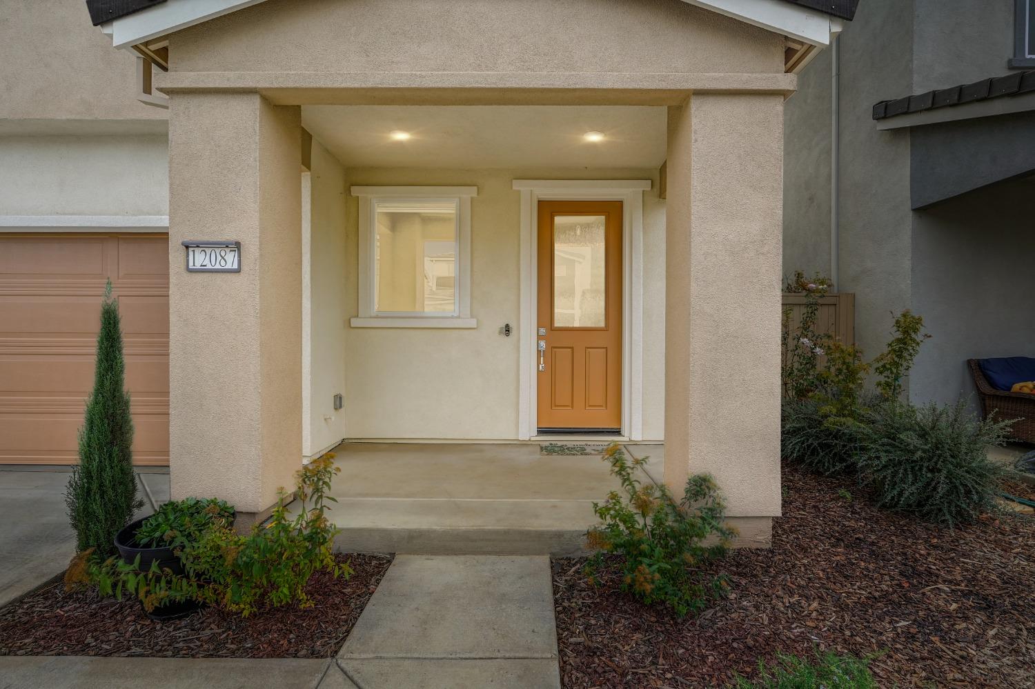 Detail Gallery Image 5 of 49 For 12087 Agen Cir, Rancho Cordova,  CA 95742 - 4 Beds | 2/1 Baths