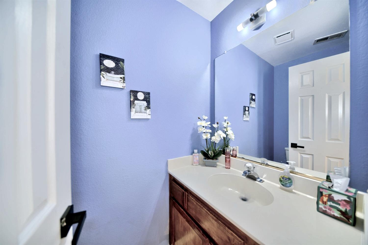 Detail Gallery Image 10 of 99 For 588 W 4th, Tracy,  CA 95376 - 3 Beds | 2/1 Baths