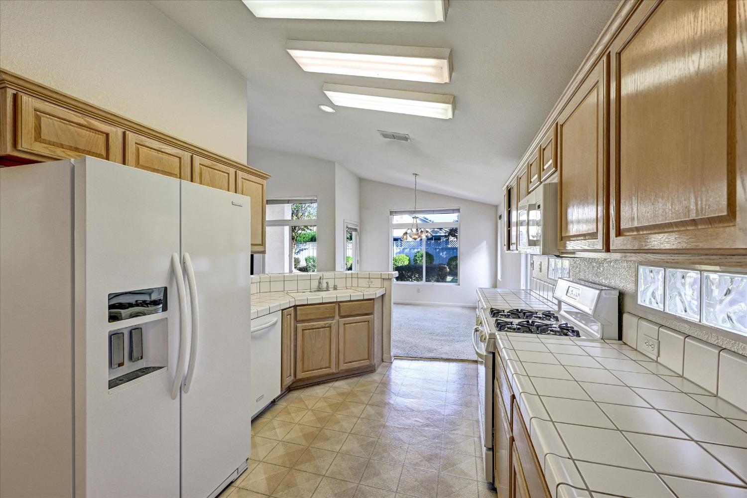 Detail Gallery Image 14 of 61 For 6065 Plum Canyon Ln, Roseville,  CA 95747 - 2 Beds | 2 Baths