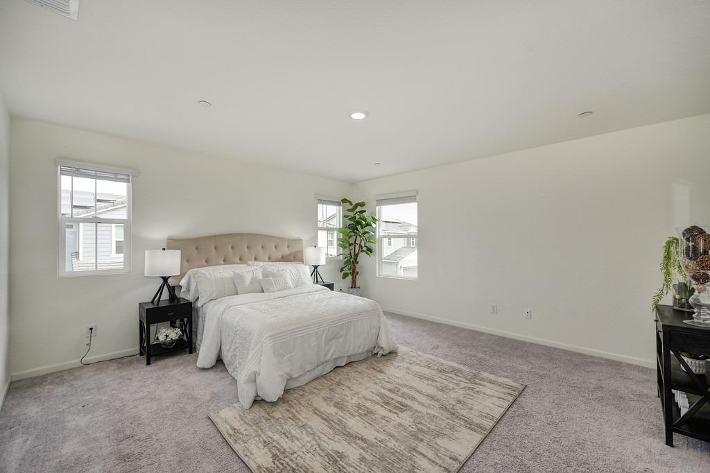 Detail Gallery Image 21 of 43 For 10451 Angsley Dr, Elk Grove,  CA 95757 - 3 Beds | 2/1 Baths