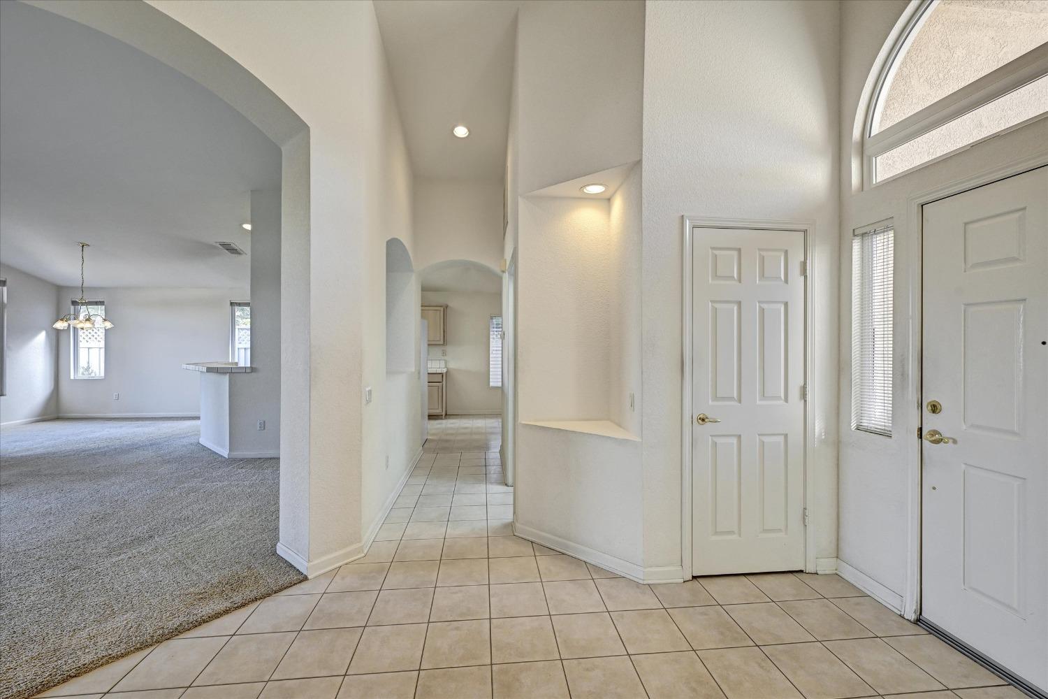 Detail Gallery Image 9 of 61 For 6065 Plum Canyon Ln, Roseville,  CA 95747 - 2 Beds | 2 Baths