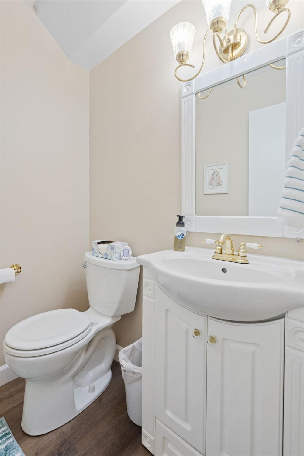 Detail Gallery Image 12 of 24 For 6379 Wexford Cir, Citrus Heights,  CA 95621 - 3 Beds | 1/1 Baths