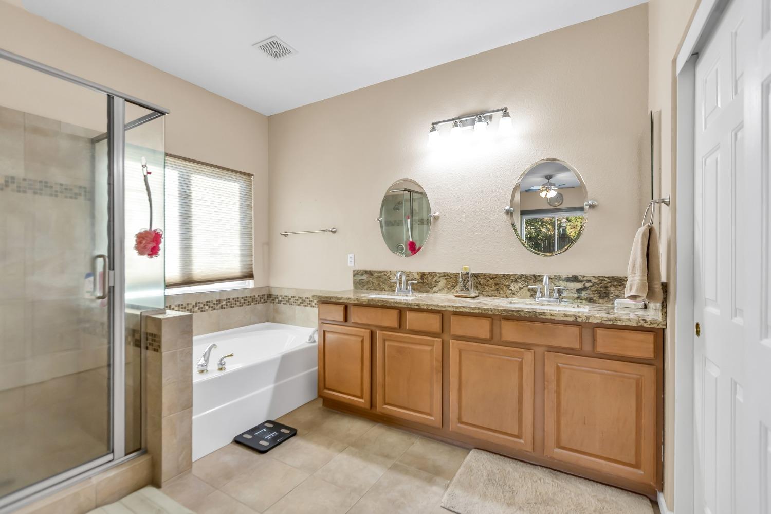 Detail Gallery Image 24 of 40 For 9577 Fetlock Way, Elk Grove,  CA 95624 - 3 Beds | 2 Baths