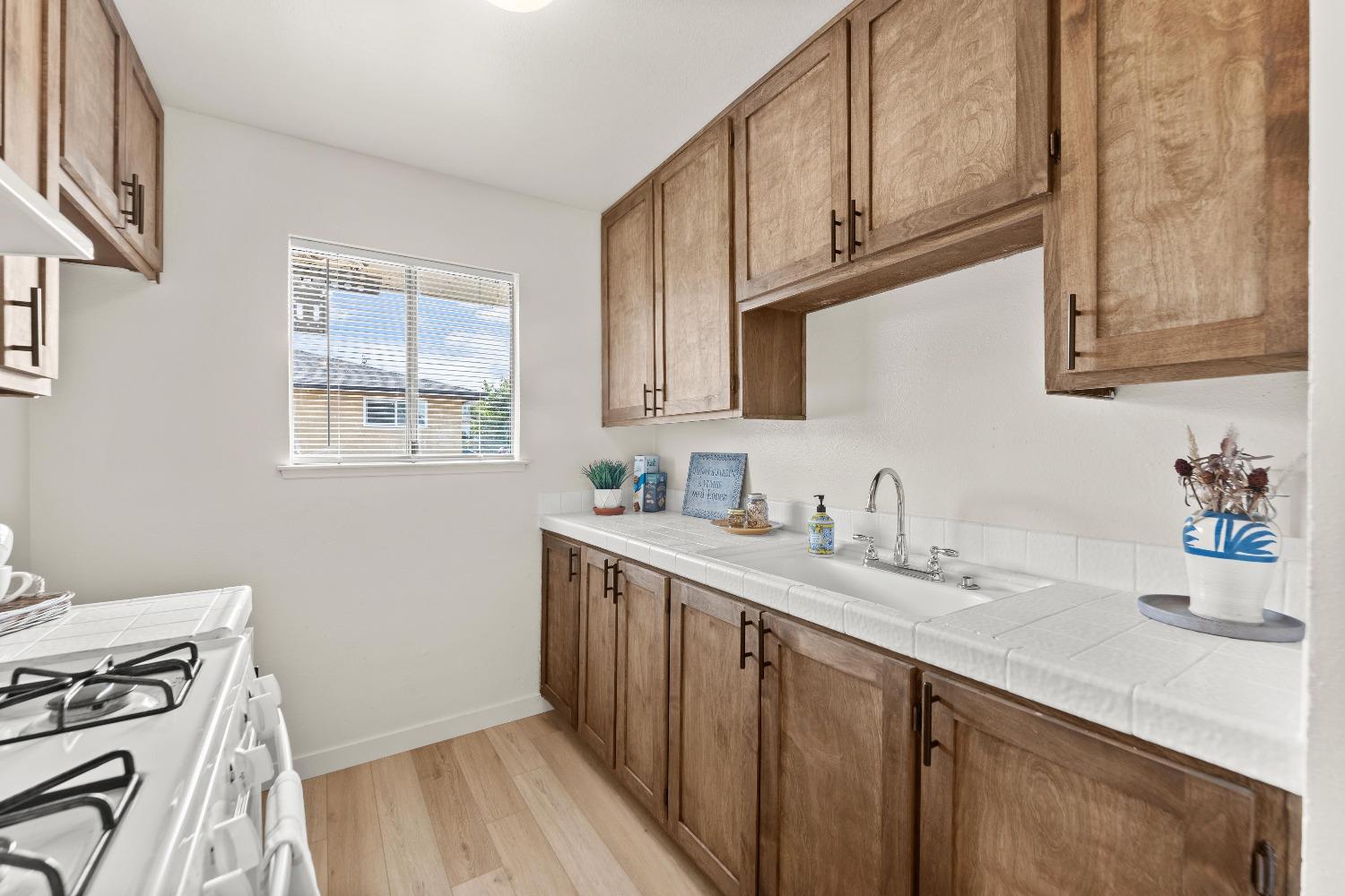 Detail Gallery Image 8 of 22 For 11572 Quartz Dr #4,  Auburn,  CA 95602 - 2 Beds | 1 Baths