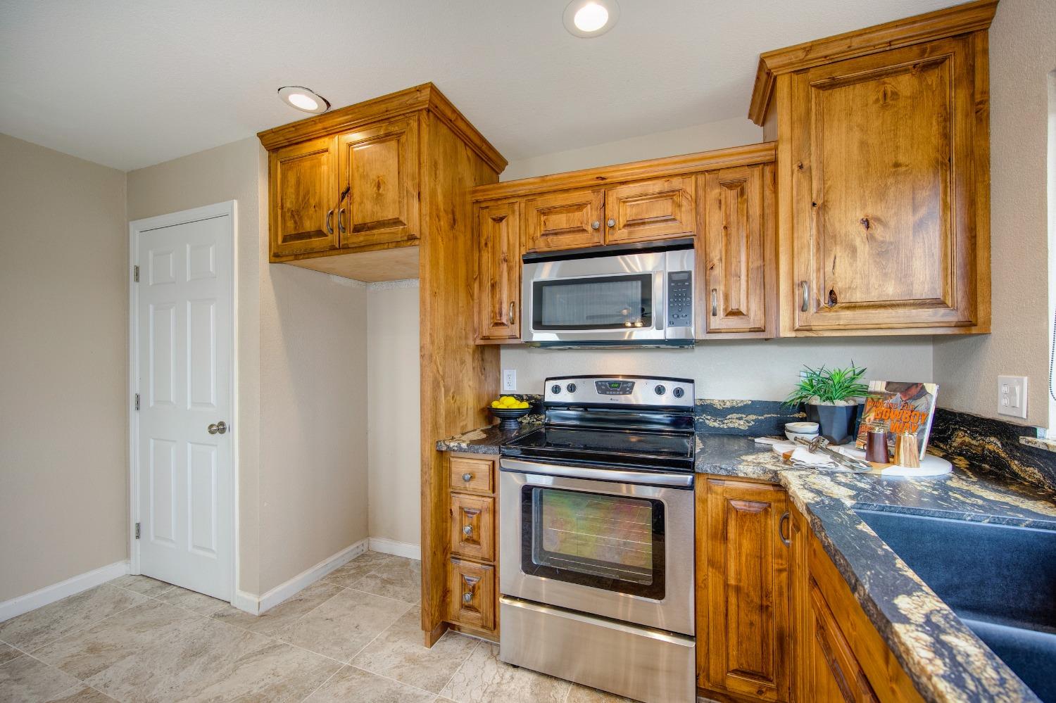 Detail Gallery Image 23 of 62 For 6765 Monitor Rd, El Dorado,  CA 95623 - 3 Beds | 2 Baths