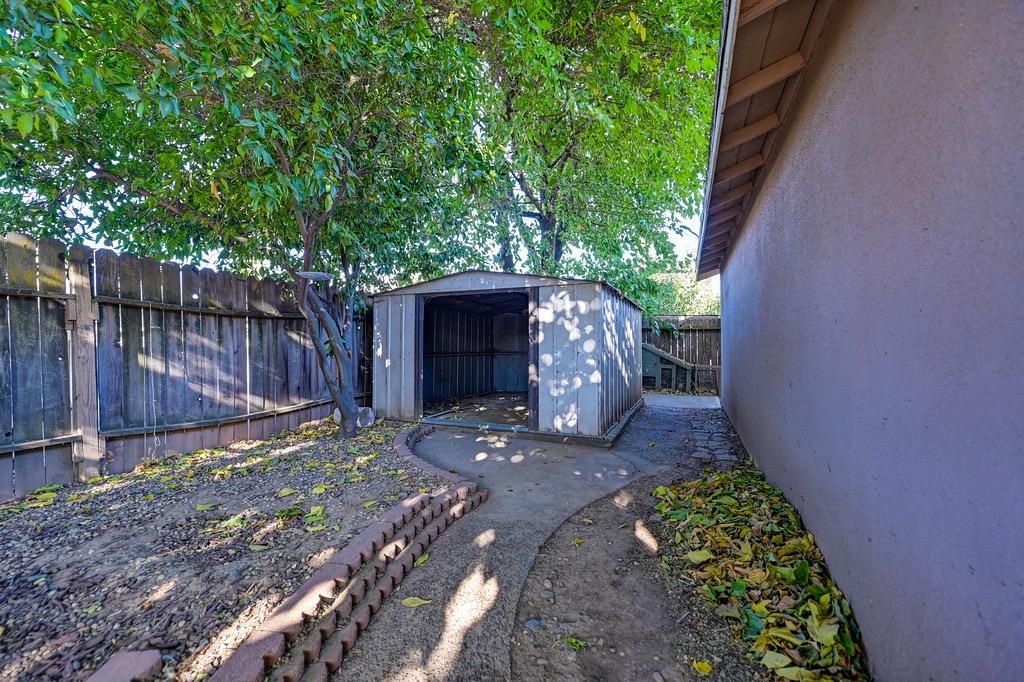 Detail Gallery Image 35 of 38 For 3352 Corbin Way, Sacramento,  CA 95827 - 3 Beds | 2 Baths