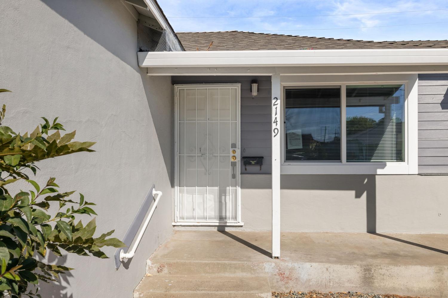 Detail Gallery Image 6 of 39 For 2149 Meadowlark Ln, Sacramento,  CA 95821 - 3 Beds | 1 Baths