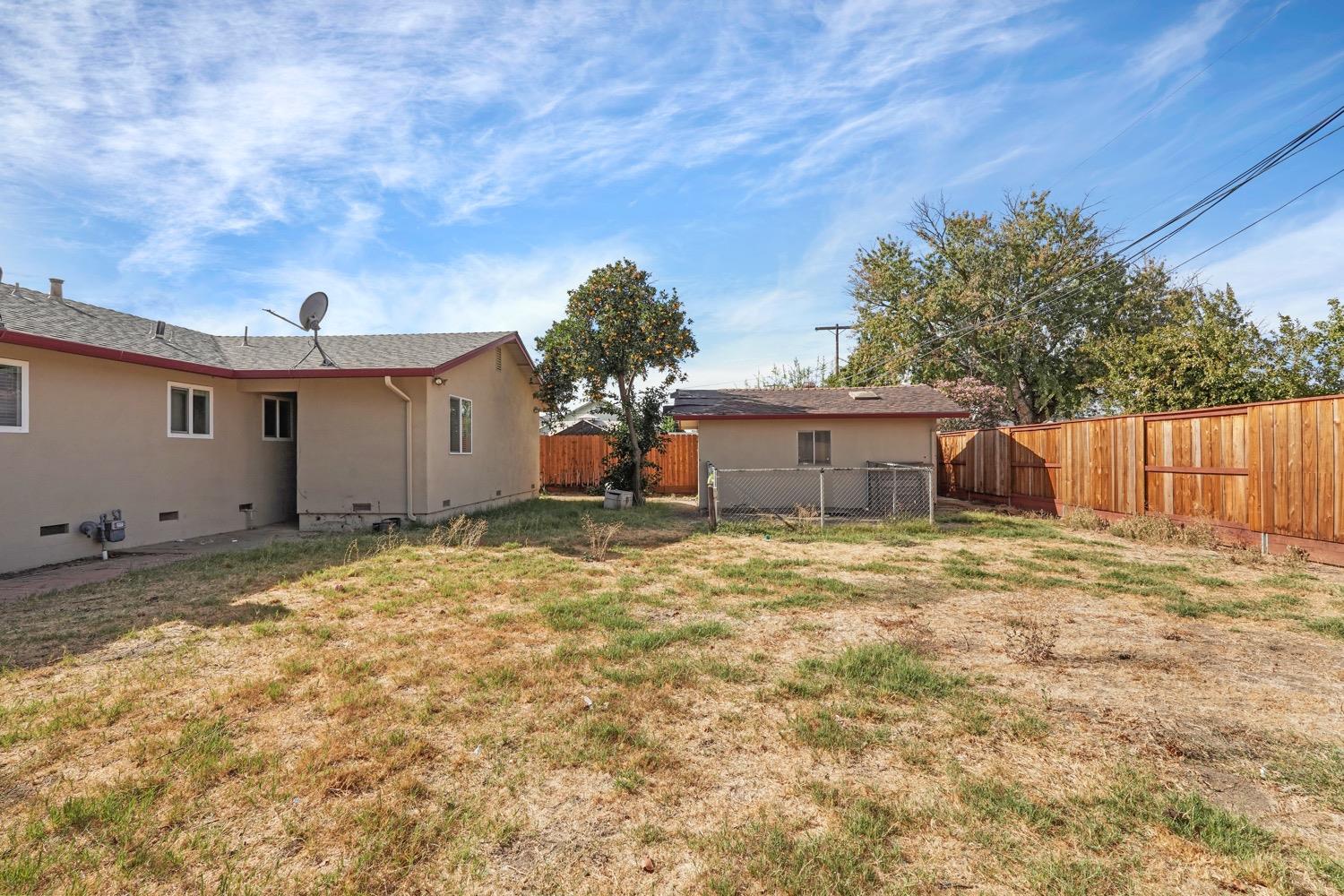 Detail Gallery Image 40 of 45 For 1811 Mariposa Way, Lodi,  CA 95242 - 3 Beds | 2 Baths