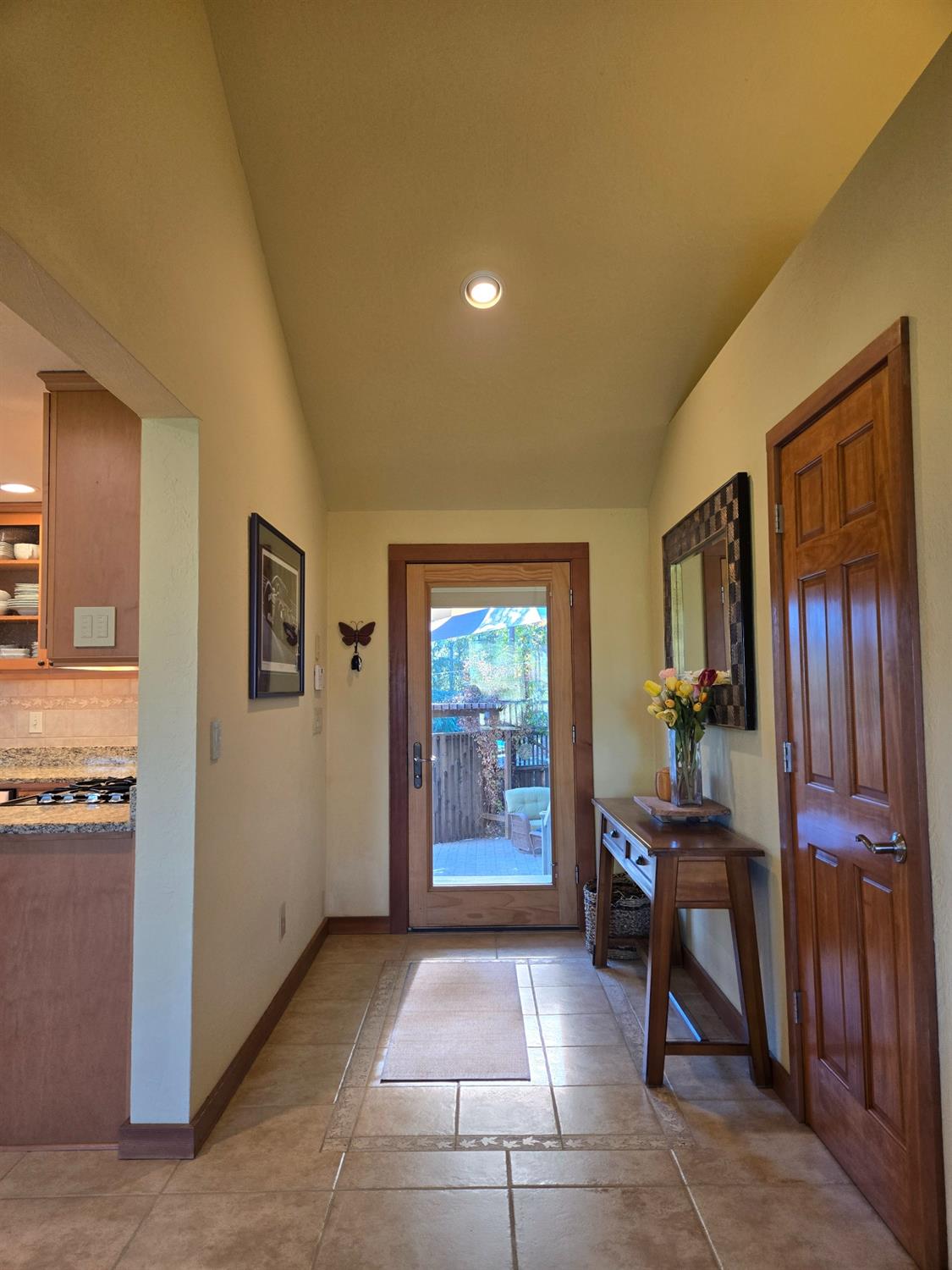 Detail Gallery Image 14 of 53 For 3310 Sweetwater Trl, Cool,  CA 95614 - 3 Beds | 2 Baths