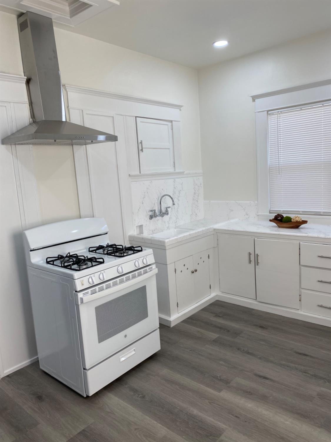 Detail Gallery Image 21 of 43 For 540 W Willow St, Stockton,  CA 95203 - 2 Beds | 1/1 Baths