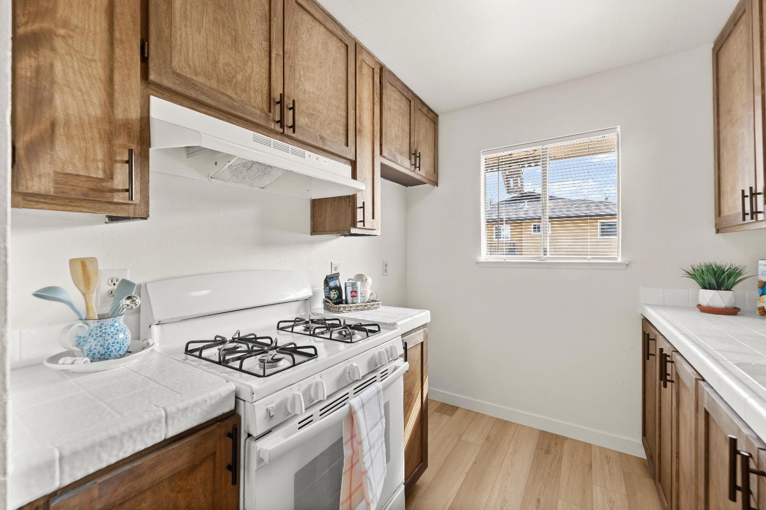 Detail Gallery Image 9 of 22 For 11572 Quartz Dr #4,  Auburn,  CA 95602 - 2 Beds | 1 Baths