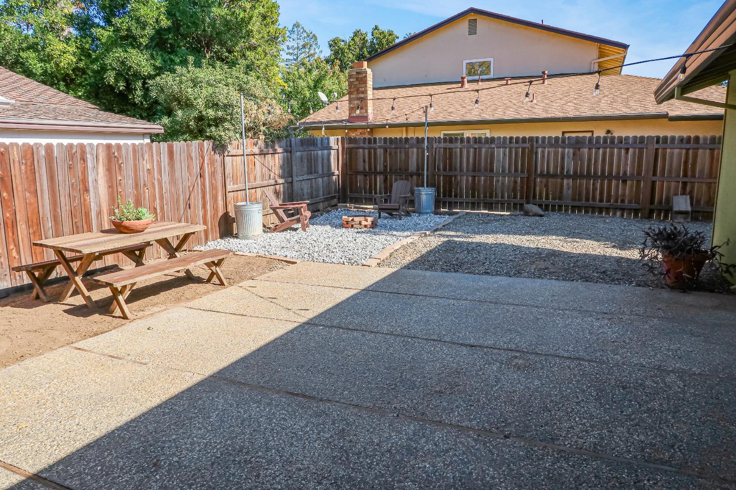 Detail Gallery Image 18 of 19 For 3013 Tanya Ct, Sacramento,  CA 95826 - 3 Beds | 2 Baths